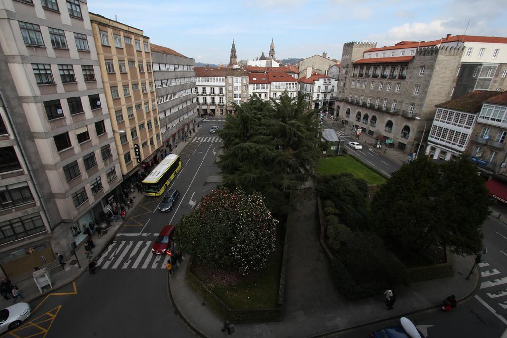 Отель Pr Plaza De Galicia Сантьяго-де-Компостела Экстерьер фото